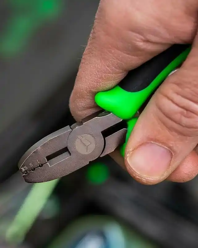 Must-Have Korda Kleště Krimping Tool small