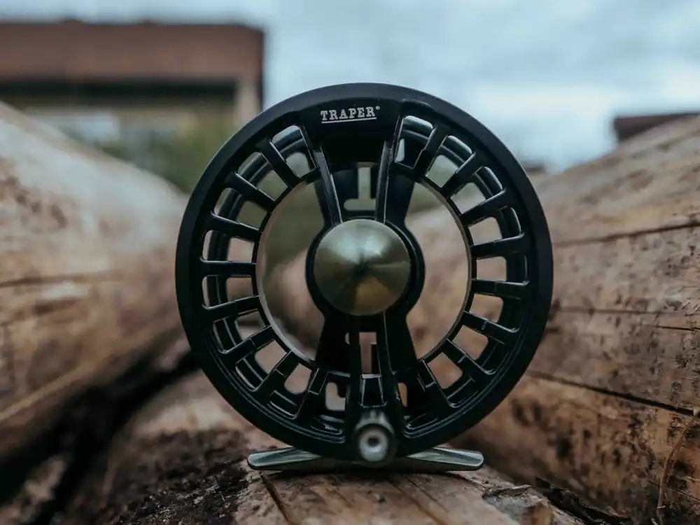 TRAPER Muškařský naviják SPEED Olive Green Hit Sezóny