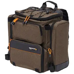 SAVAGE GEAR - Batoh Specialist Rucksack + 3 plast. boxy, 23L Finální Výprodej